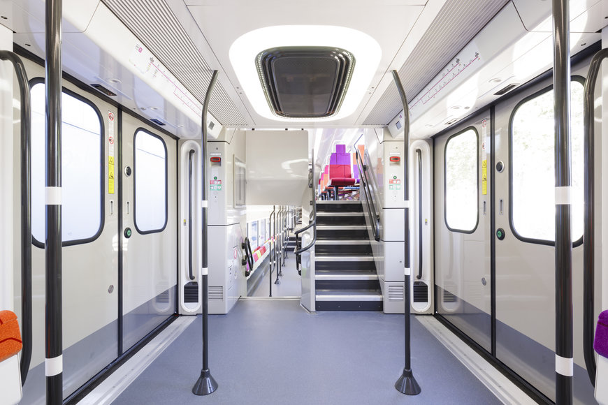 LE RER NG NOUVELLE GÉNÉRATION A EFFECTUÉ SON PREMIER VOYAGE COMMERCIAL SUR LA LIGNE RER E